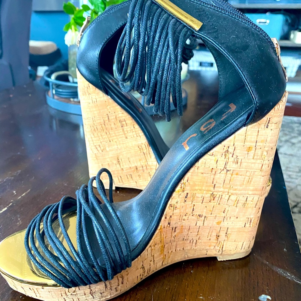 Peep toe black strap wedges for hot girl summer